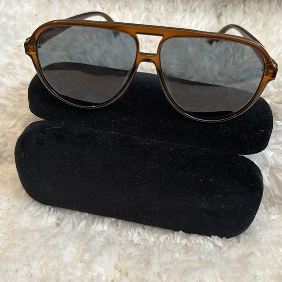 Gucci sun glasses - Picture 5 of 6